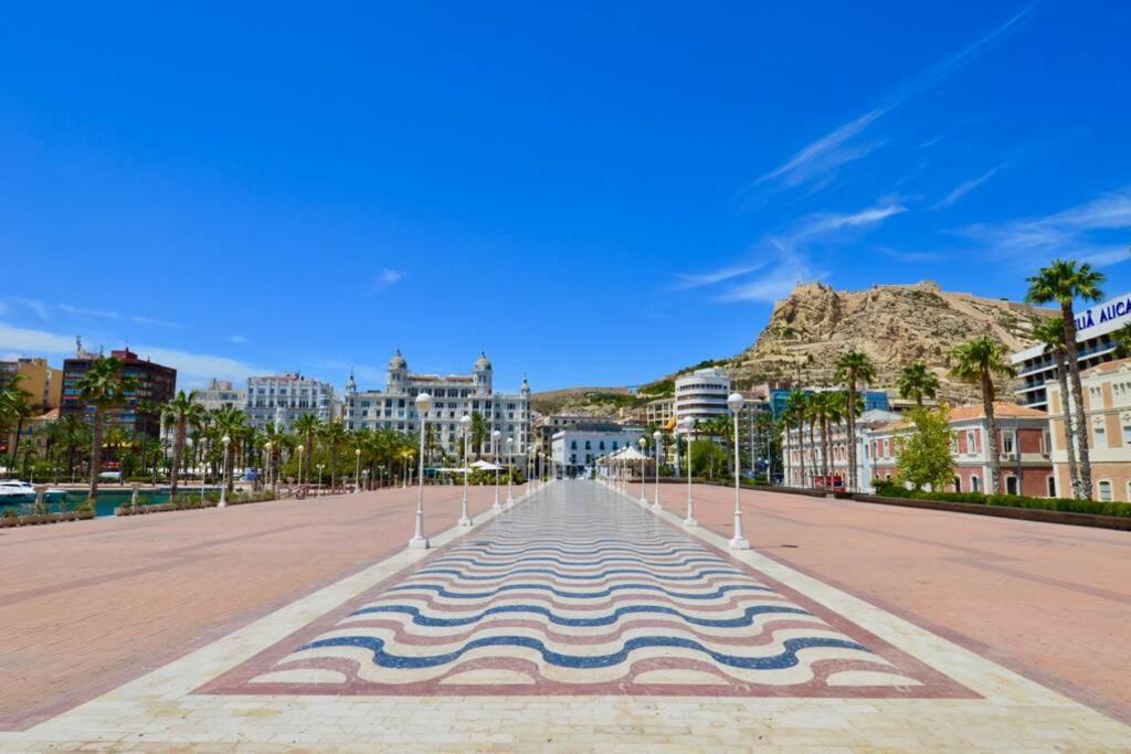 Penthouse In Old City Center By Nras Apartman Alicante Kültér fotó